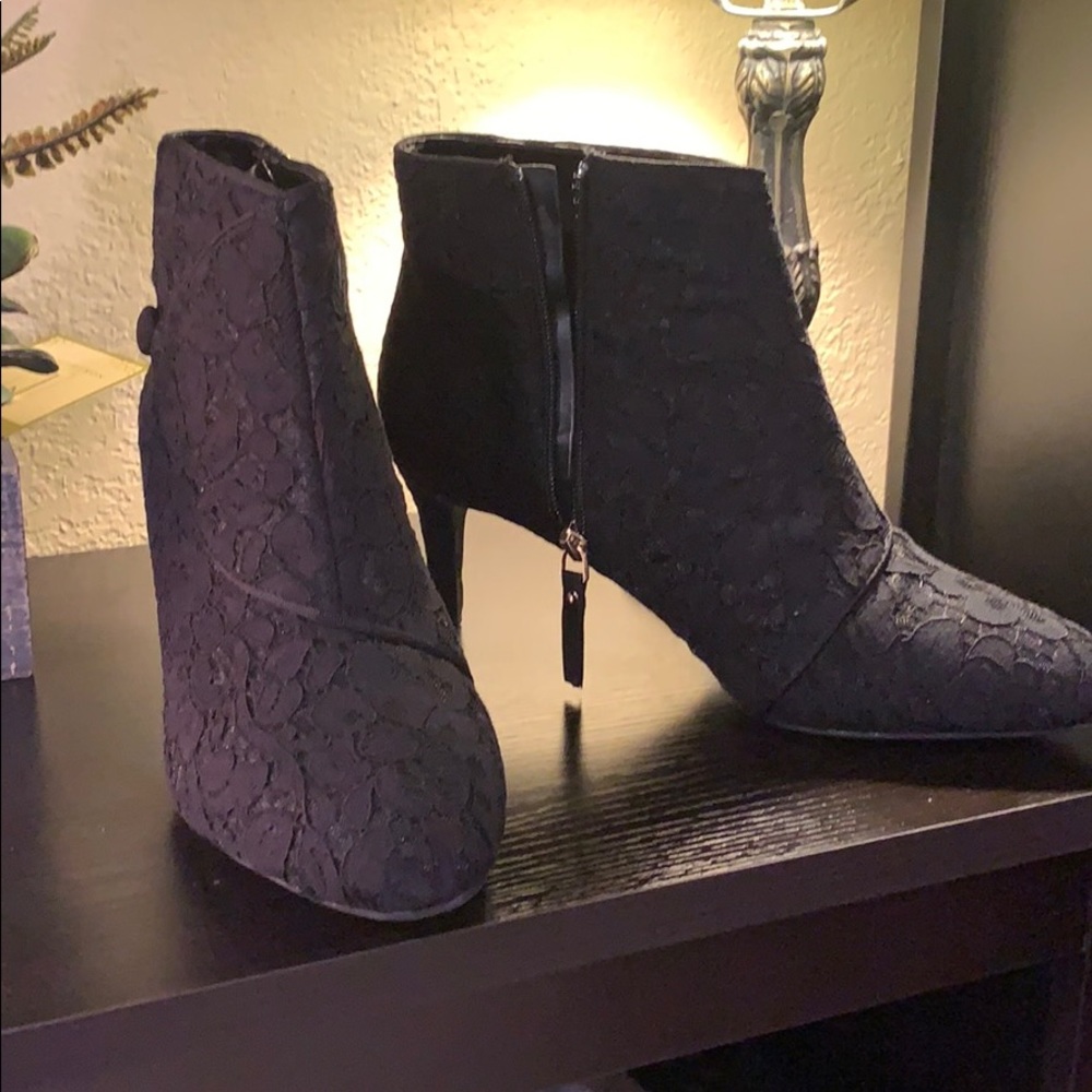 Kelly & Katie Lace Bootie, Side Zip
